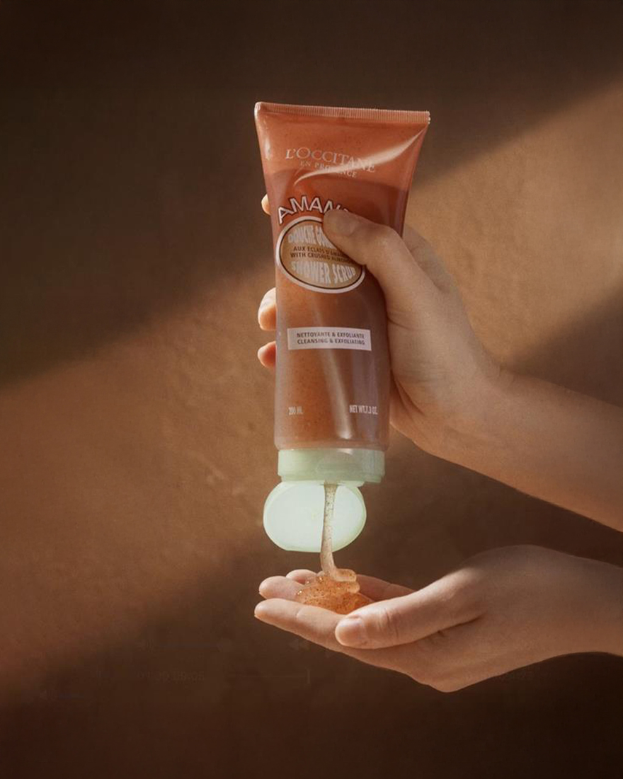 Affichage de l&rsquo;image 2/6 du produit Douche Gommante aux &eacute;clats d'Amande, , RECT